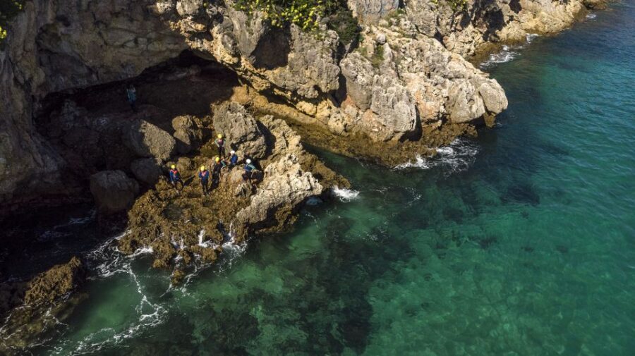 Arrábida: Setubal, Sesimbra Coasteering & Speedboat Tour - Speedboat Ride: The Fast Start to the Best Coasteering Stretches