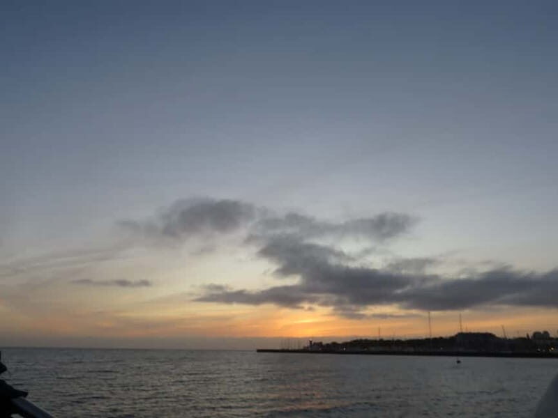 Cascais: Sunset Boat Trip with Welcome Drinks - Where you board at Marina de Cascais (Gate H)
