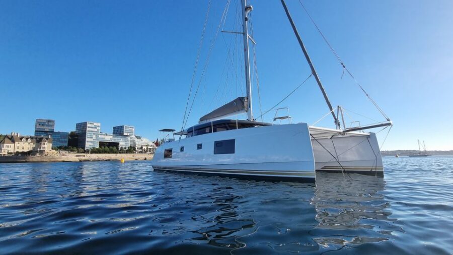 Cascais:Luxury Private Sailing Catamaran Cruise with a Drink - The cruise plan: Cascais Bay, coastal defenses, and open-water choices