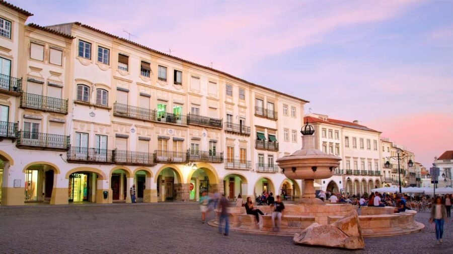 Évora: Private tour with entrance tickets to main monuments - Timing, Pace, and What to Bring (So It Feels Easy)