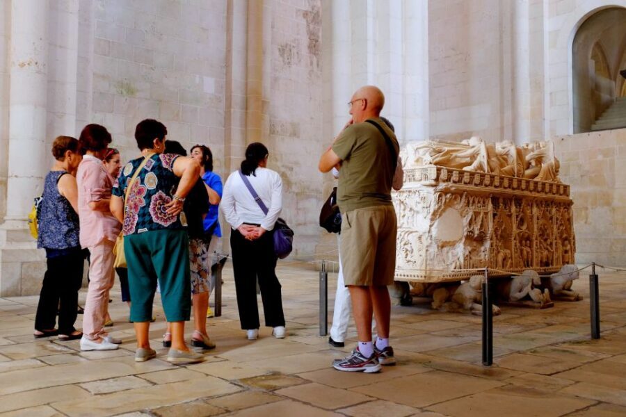 From Lisbon: Fátima, Batalha, Nazaré and Óbidos Day Tour - What to pack and how to avoid common problems