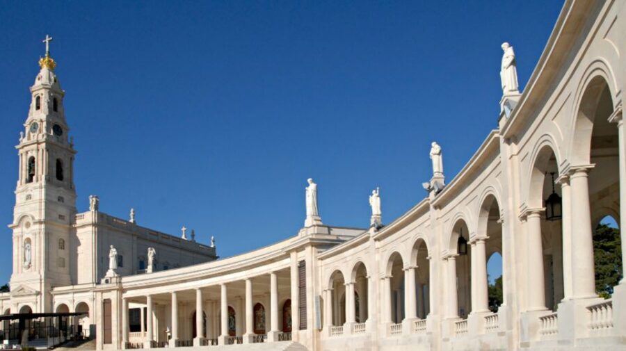 From Lisbon: Fátima, Batalha, Nazaré & Óbidos Full-Day Tour - Price and Value: Is $94 for Four Towns Actually Fair?
