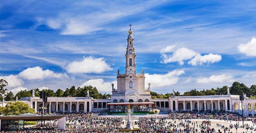 From Lisbon: Fátima, Nazaré, Batalha, and Óbidos Guided Tour - Key Highlights Worth Booking