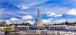 From Lisbon: Fátima, Nazaré, Batalha, and Óbidos Guided Tour - How the Day Starts: Pickup, Timing, and Avoiding the Rush