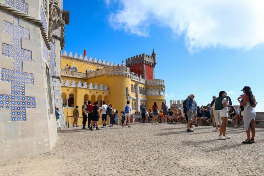 From Lisbon: Fátima, Nazaré & Sintra – 3 Cities Guided Tour - A long day with three different moods