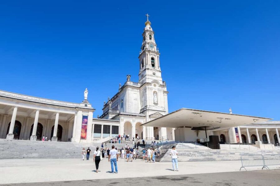 From Lisbon: Fátima, Nazaré & Sintra – 3 Cities Guided Tour - Nazaré’s town plus Sítio: Atlantic views that feel unreal