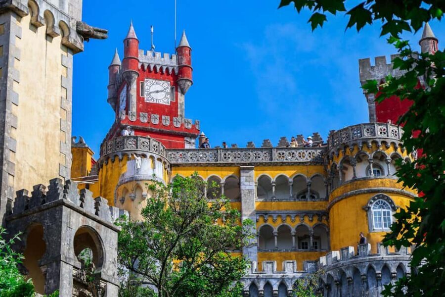 From Lisbon: Fátima, Nazaré & Sintra – 3 Cities Guided Tour - Fátima Sanctuary: guided context and time to reflect