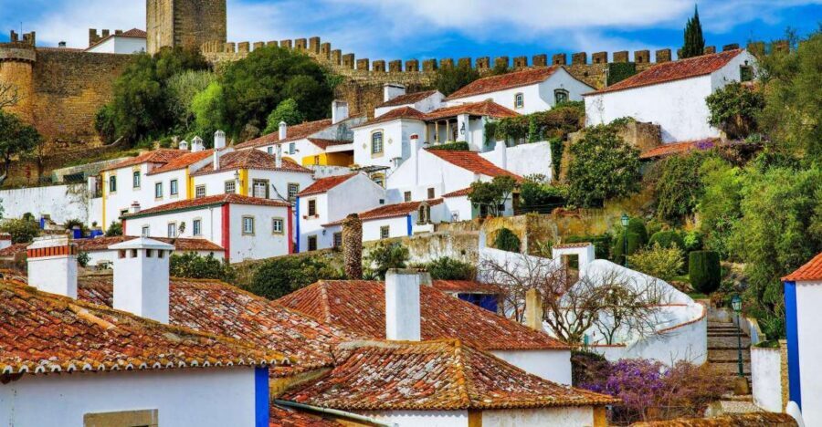 From Lisbon: Fátima, Óbidos Medieval, Nazaré Atlantic Coast - Guides and Group Size: When the Day Feels Smooth