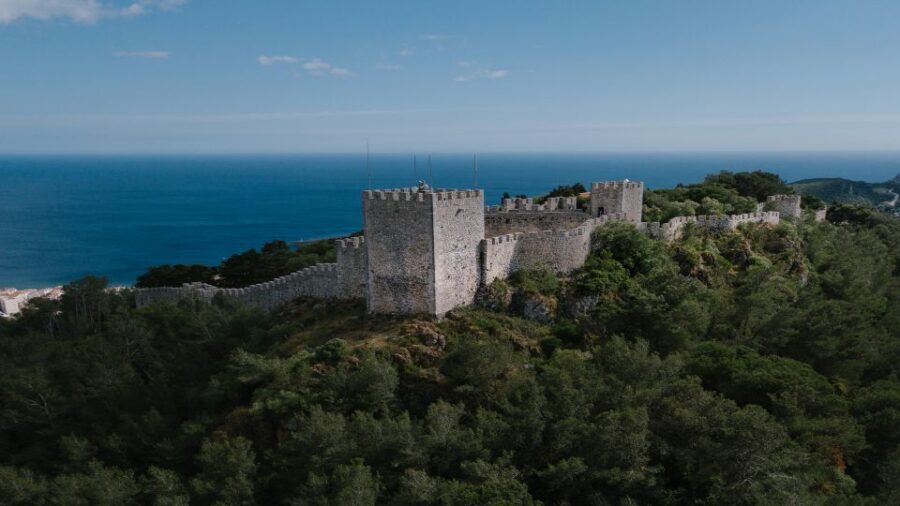 From Lisbon or Sesimbra: 4x4 Tour to Cape Espichel - Off-road on the way to Cape Espichel: the best kind of rough