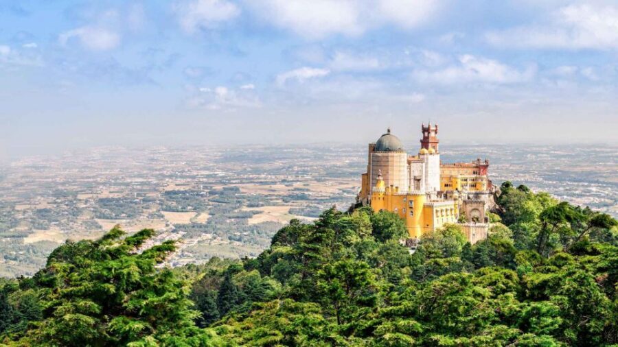 From Lisbon: Pena Palace, Regaleira, Sintra & Cascais Tour - Cascais: a royal-summer seaside with a real port feel
