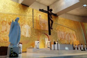 From Lisbon: Sanctuary of Fátima & the Little Shepherds Town - Price and value: what $40 buys you (and what it doesn’t)