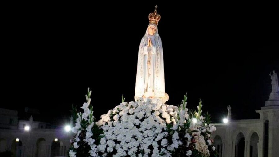 From Lisbon: Sanctuary of Fátima & the Little Shepherds Town - Free time inside the sanctuary: how to use it well