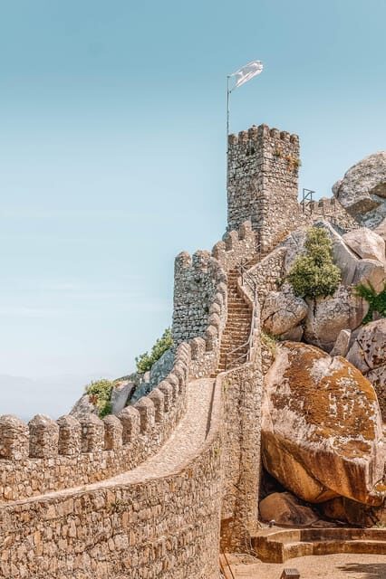 From Lisbon: Sintra, Cabo da Roca, & Cascais Day Trip - Boca do Inferno in Cascais: Sea Sounds, Rock Arches, and Big Energy
