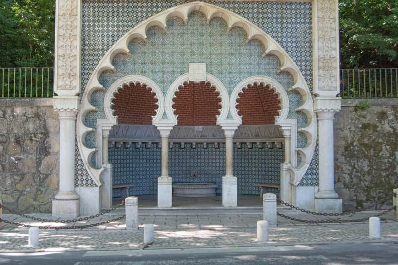 From Lisbon: Sintra, Pena, Cascais and Cabo da Roca - Sintra old town walk: history on cobblestones