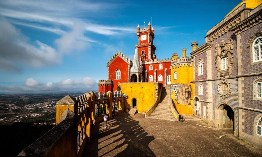 From Sintra: Pena Palace Guided Tour - Pena Palace, seen from the best angles (and with the why)