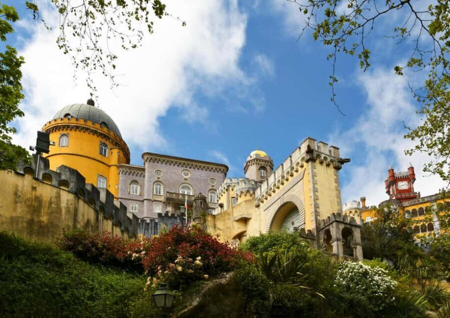 Lisboa: Sintra, Pena Palace, Cabo da Roca Coast and Cascais - Getting around and comfort: the van experience matters