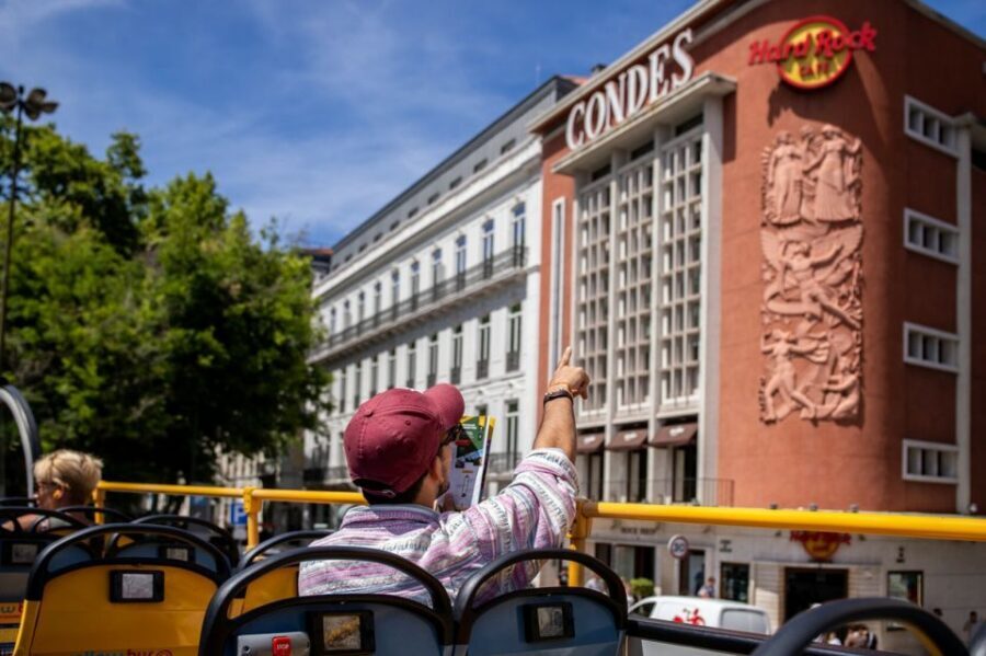 Lisbon: 1-or 2-Day Hop-On Hop-Off Bus Tour - Restauradores Square: Your Pickup Hub and Route Switch Point