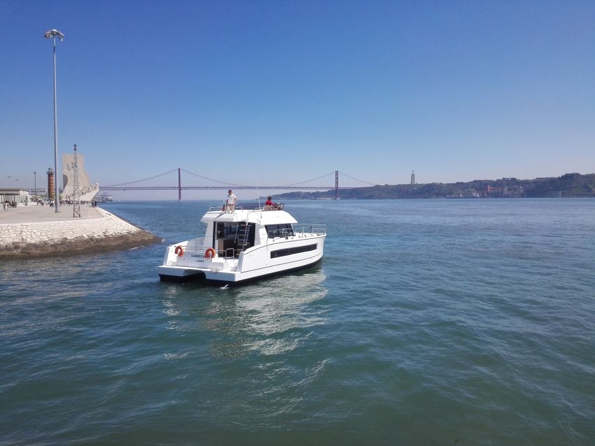 Lisbon: 1 or 2-Hour Cruise along the Tagus River - The payoff: a Tagus River cruise that turns Lisbon into a moving postcard