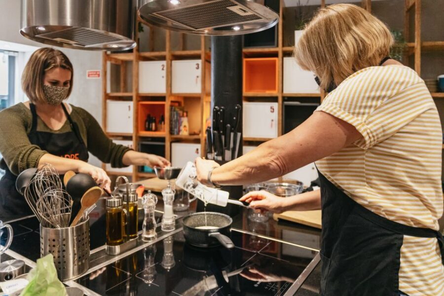 Lisbon: 2-Hour Pastel de Nata Cooking Class - The Light Meal and Tea: Plan for a Tasting, Not a Full Lunch