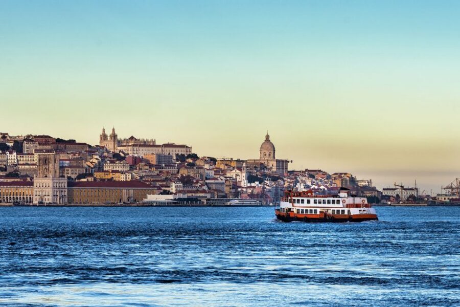 Lisbon 2-Hour River Cruise - Getting on Board at Doca do Bom Sucesso (Gate 3) Without Stress