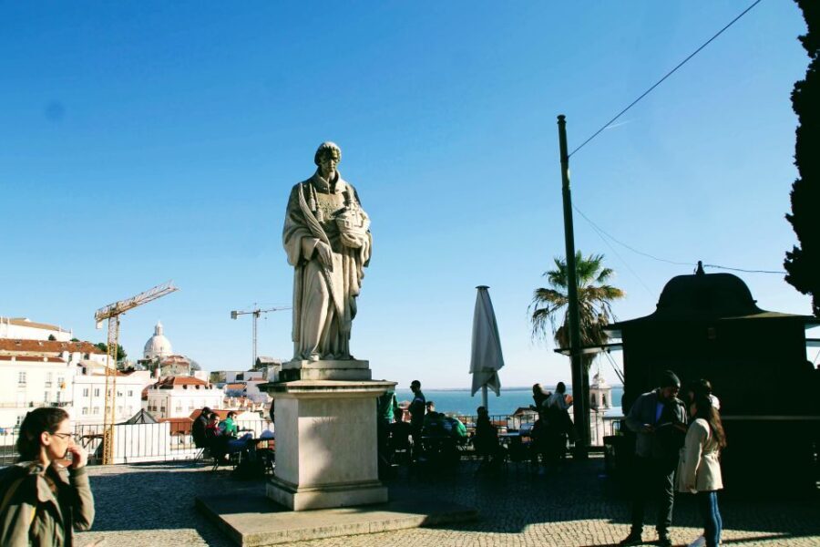 Lisbon: 3-Hour Sightseeing Tour by Tuk-Tuk - Who should book this Lisbon tuk-tuk tour