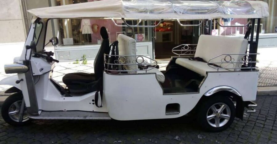 Lisbon: 3-Hour Sightseeing Tour by Tuk-Tuk - Entering Lisbon: getting your bearings from R. do Comércio