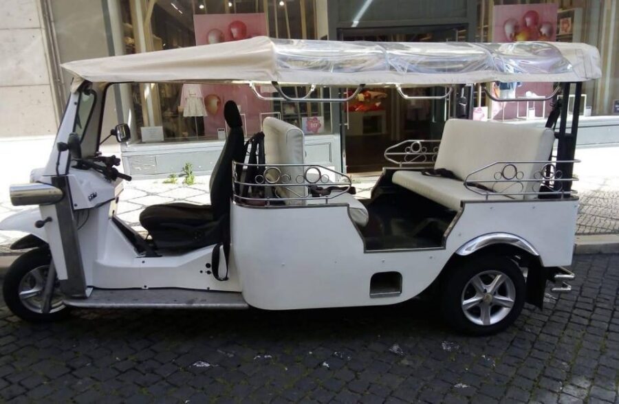 Lisbon: 3-Hour Sightseeing Tour by Tuk-Tuk - Stop-by-stop: how the route builds a Lisbon “greatest hits” map