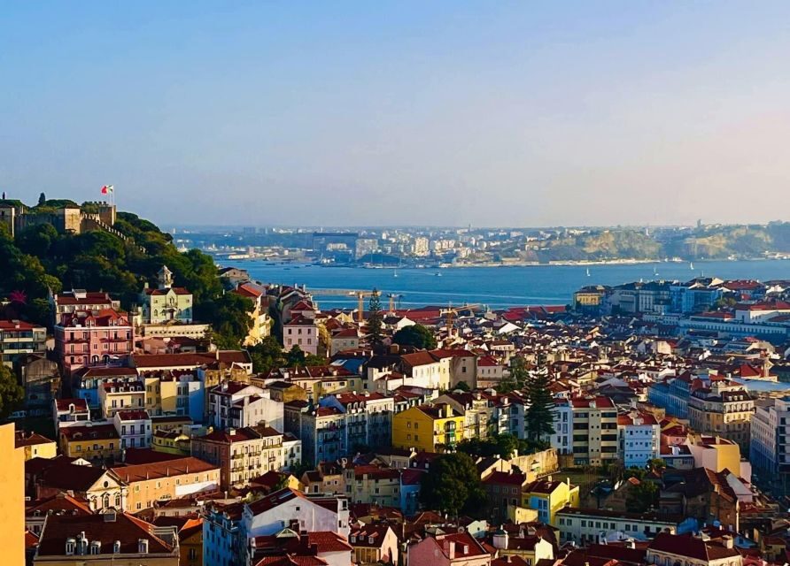 Lisbon: 3-Hour Sightseeing Tour by Tuk-Tuk - Included vs. not included: what you should plan for
