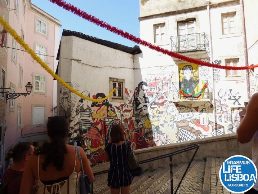 Lisbon 3-Hour Street Art Tour - Pace, rain, and hill reality during the 3-hour walk