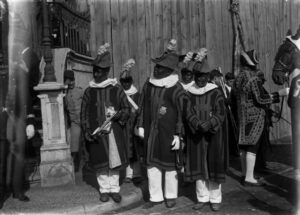 Lisbon: 3-Hour The Slave Trade - An Historical Walking Tour - Meeting at Largo do Chafariz de Dentro, then slipping into Alfama