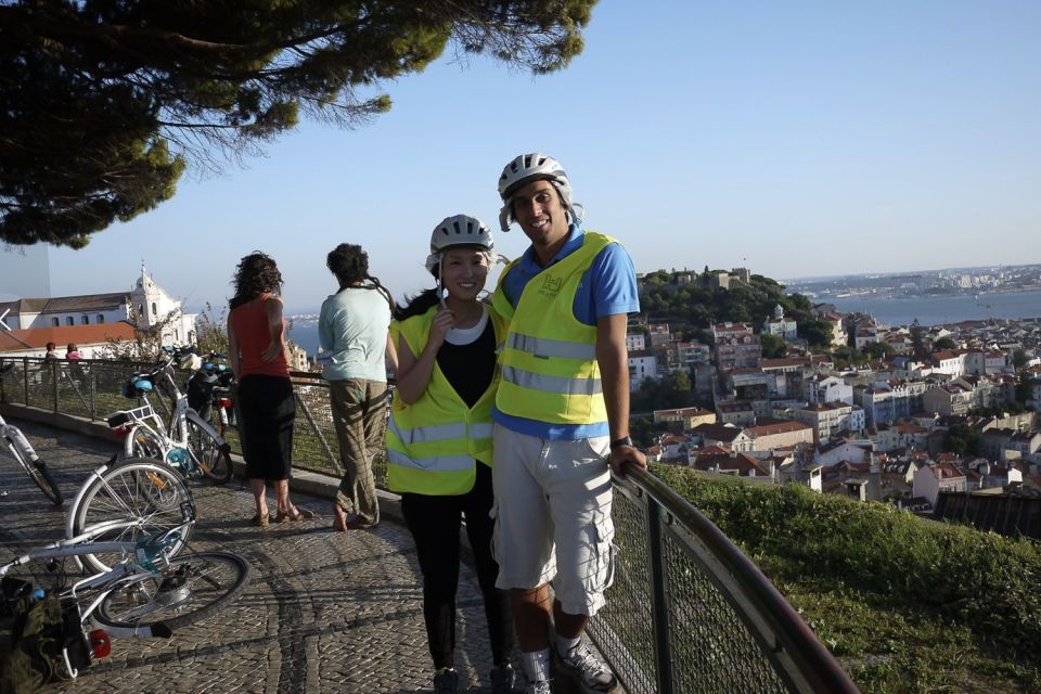 Lisbon: 7 Hills Half-Day Electric Bike Tour - São Vicente de Fora and the Graça View Circuit