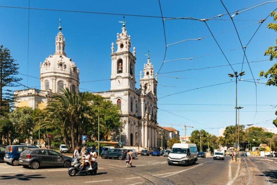 Lisbon: 72/96-Hour Hop-On Hop-Off Bus, Tram & Boat Ticket - Yellow Boat on the Tagus: Under the 25th April Bridge
