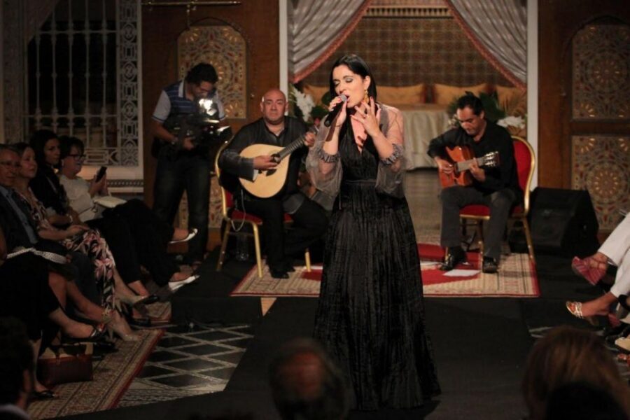 Lisbon: Authentic Fado Show, Dinner and Night Tour - Key things I’d circle before you book