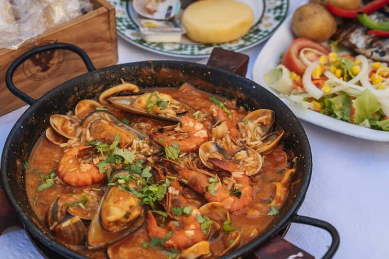 Lisbon: Baixa Food Walking Tour with Drinks - Starting in Praça da Figueira: the easiest way to begin in central Lisbon