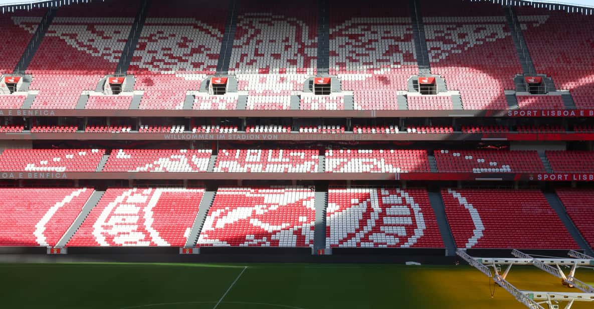 Lisbon: Benfica Luz Stadium Tour with Souvenir Scarf - Press Conference Room: media side of matchday
