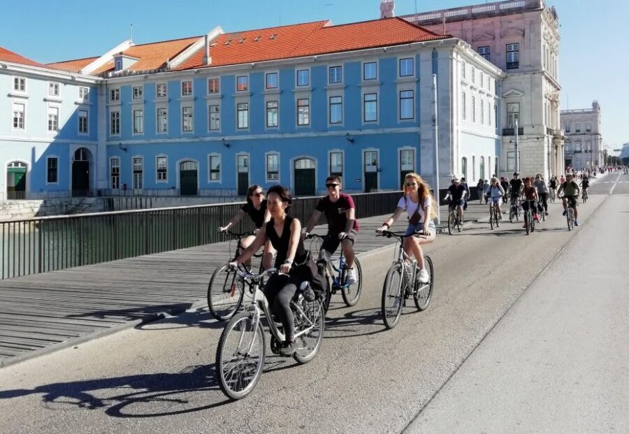 Lisbon: Bike Tour From City Center to Belem - Price and logistics: what you really get for $18