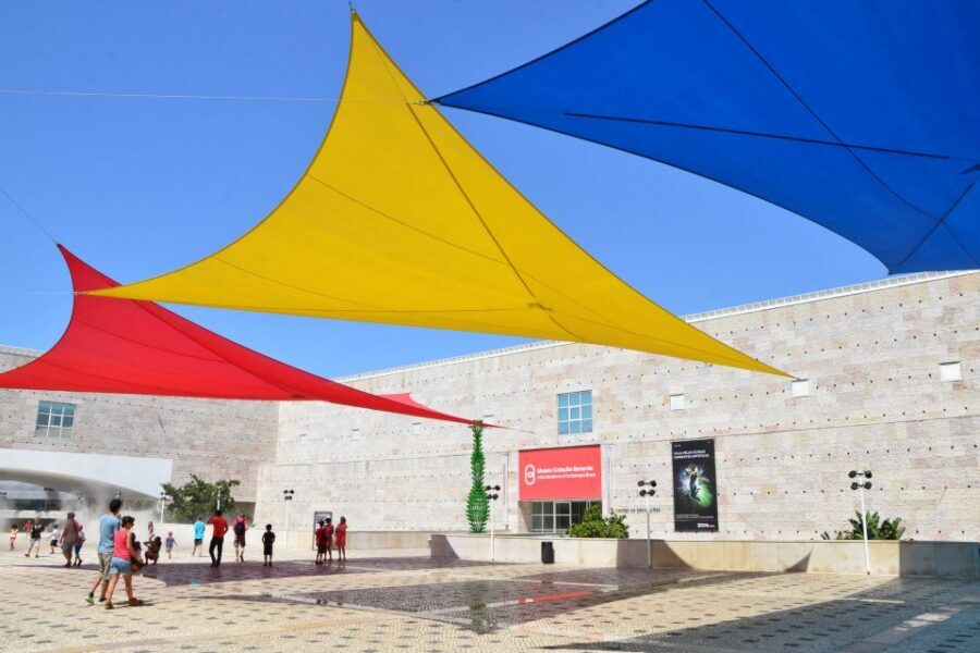 Lisbon: Boat Tour Ticket and Hop-on Hop-off 48-Hour Bus. - Using Carris trams and the Carris Museum for an extra local layer