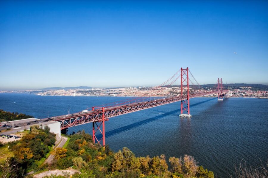 Lisbon: Boat Tour Ticket and Hop-on Hop-off 48-Hour Bus. - Avoiding the most common timing mistakes