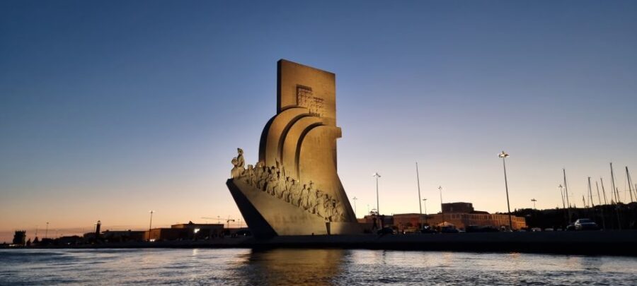 Lisbon: Boat Tour with Champagne - Should you book the Lisbon Boat Tour with Champagne?