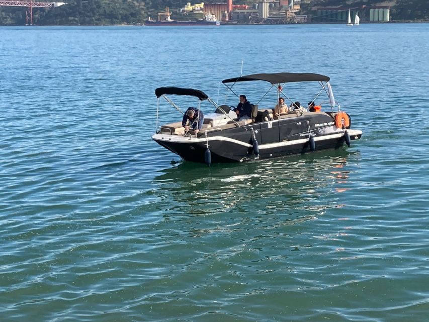 Lisbon: Boat Tour with Champagne - Who this cruise is best for