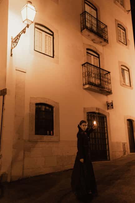 Lisbon by Night: Guided Walking Tour - The Unholy Secrets - Timing and Pace: 105 Minutes of Night Walking