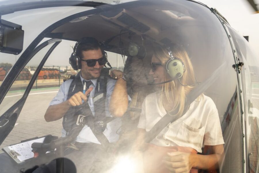 Lisbon: City and Coastline Sightseeing Helicopter Flight - A 10-minute Lisbon coastline flight that hits the big sights fast