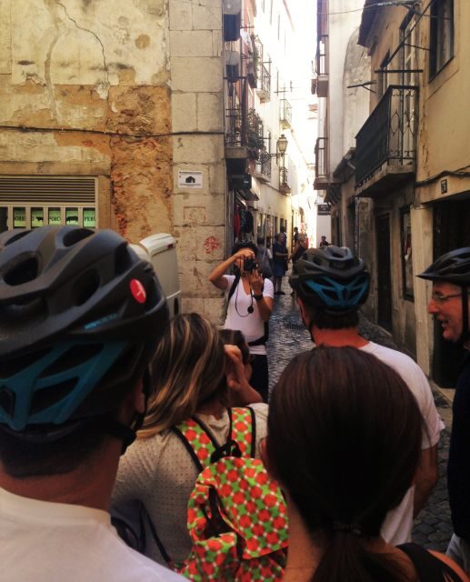 Lisbon: City Highlights and Viewpoints E-Bike Tour - Senhora do Monte: the first big lookout with time for photos
