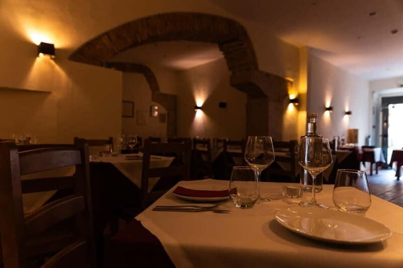 Lisbon: Dinner with Fado Show with the Rising Stars of Fado - Dinner and wine: what you’re actually paying for at $71