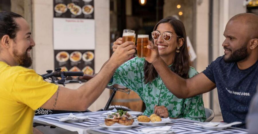 Lisbon: E-Bike Food Tour of Alfama and Old Town - Why Alfama, Graça, and Mouraria on an e-bike?