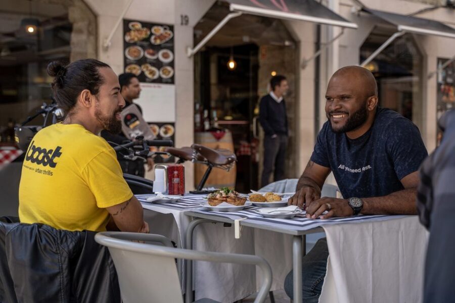 Lisbon: E-Bike Food Tour of Alfama and Old Town - The food stops: what you’ll actually eat and drink