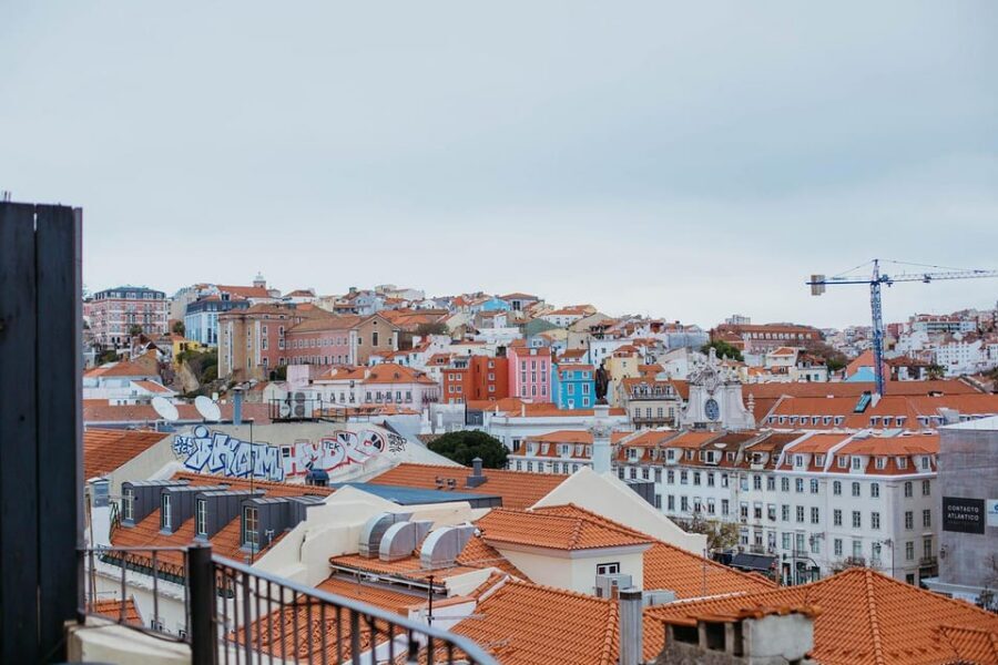 Lisbon: Evening Food & Wine Tour in Bairro Alto - Tasca do Manel: the chouriço and chef-prepared comfort