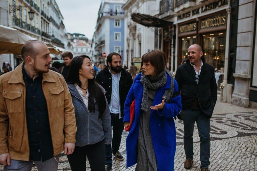 Lisbon: Evening Food & Wine Tour in Bairro Alto - What the 3-hour walking pace feels like