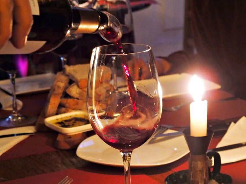 Lisbon: Evening Local Food Crawl with Drink Pairings - Why an evening petiscos crawl works so well in Lisbon