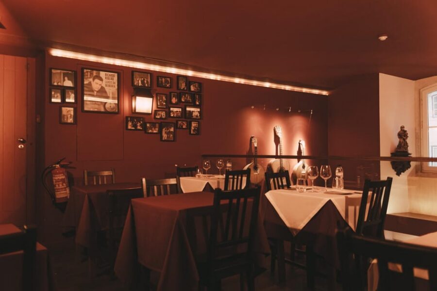 Lisbon: Fado Night with Dinner in a Typical Fado House - The Fado Show Itself: Guitarists, Multiple Singers, and That Slow Emotional Pull